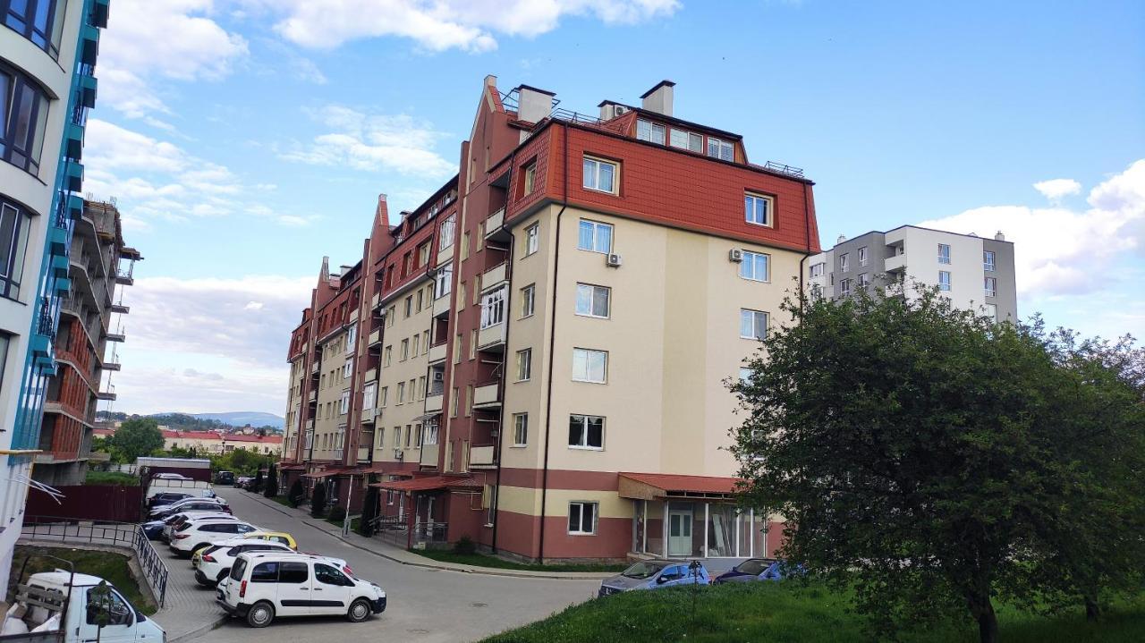 Resa Apart - Нові Smart-Квартири Біля Річки Uzjhorod Eksteriør bilde
